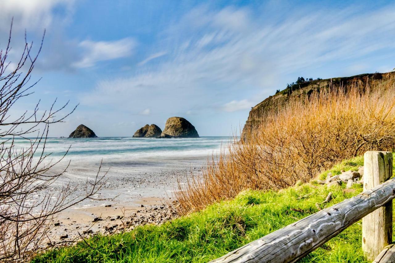 Cape Meares Beach Getaway المظهر الخارجي الصورة